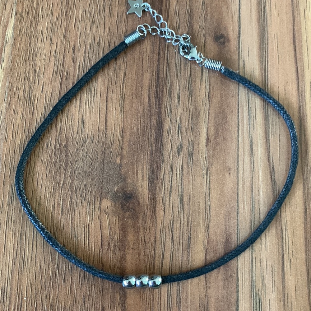 Choker - Picture 3 of 6